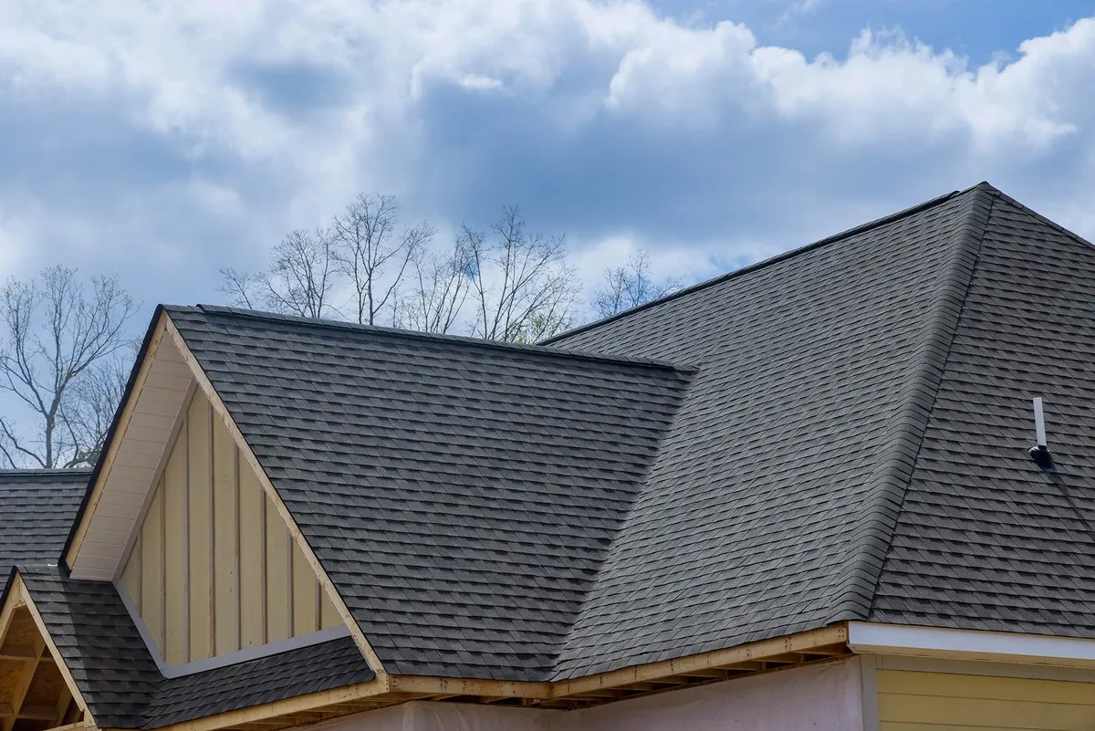 Architectural asphalt shingle roof